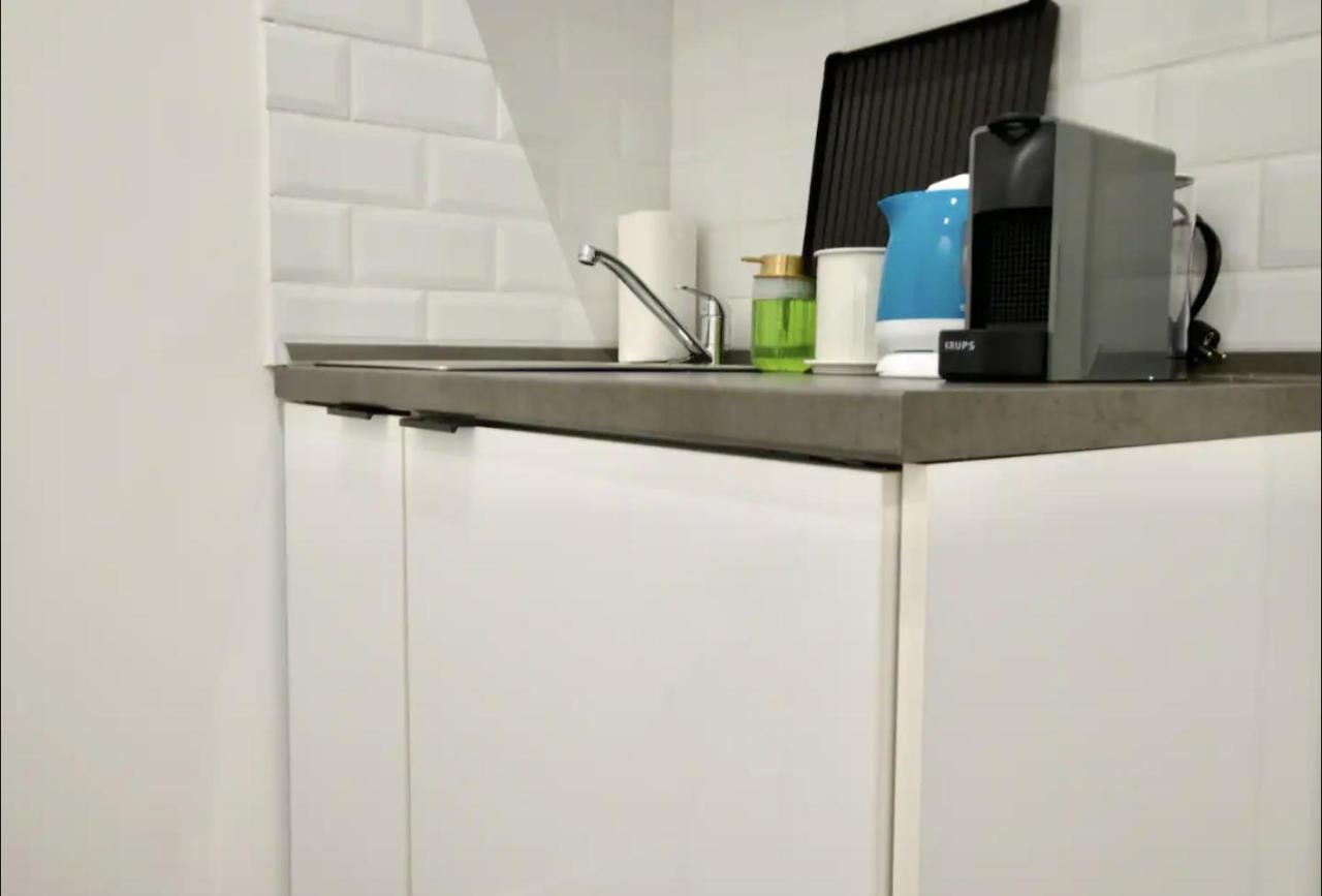 Studio Apartments By Hi5- Apartment In Downtown Budapest Exterior photo