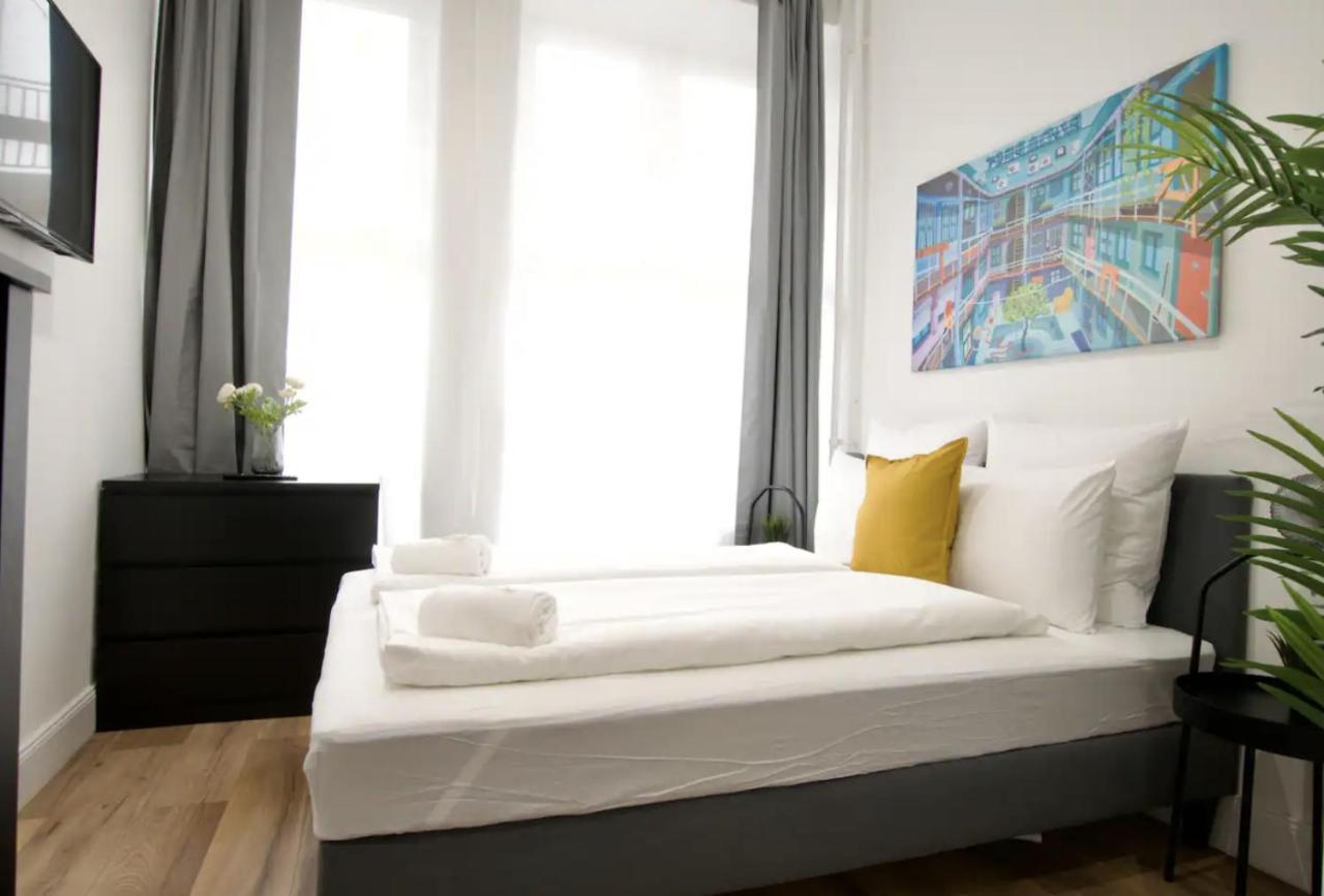 Studio Apartments By Hi5- Apartment In Downtown Budapest Exterior photo
